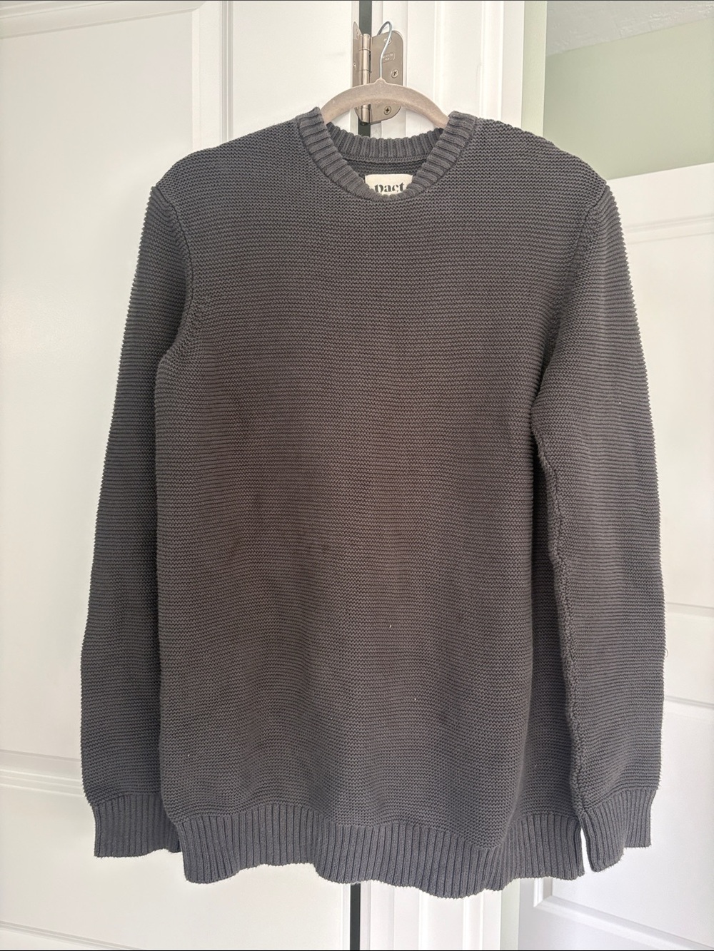 Pact Men’s Crewneck Sweater in Charcoal